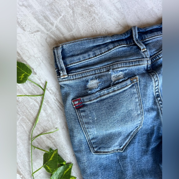 Urban Outfitters Distressed Denim Jeans High Rise Waist Ripped BDG Medium Wash - Picture 6 of 11